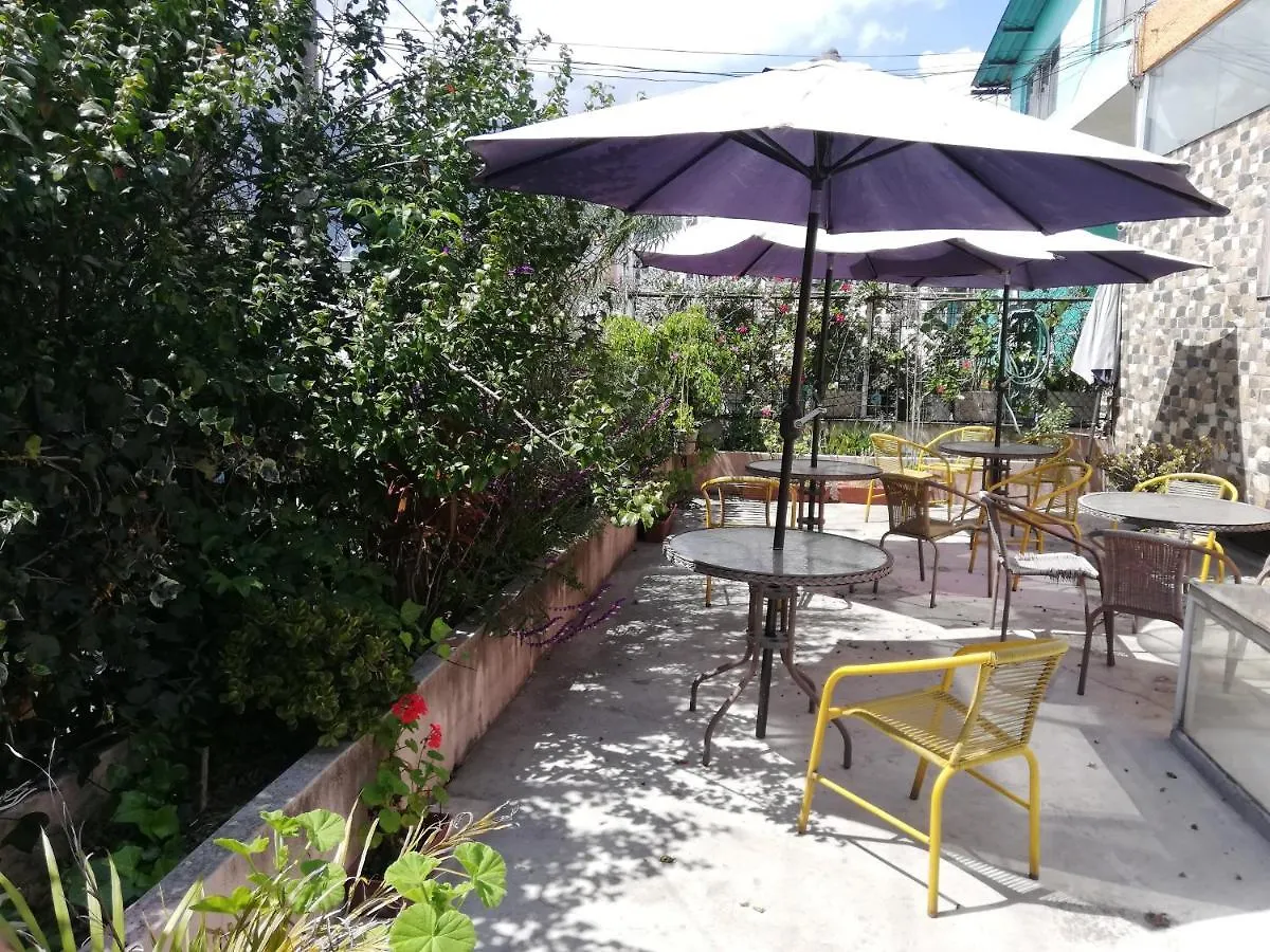 Hotel Hostal Joan Sebastian Quito