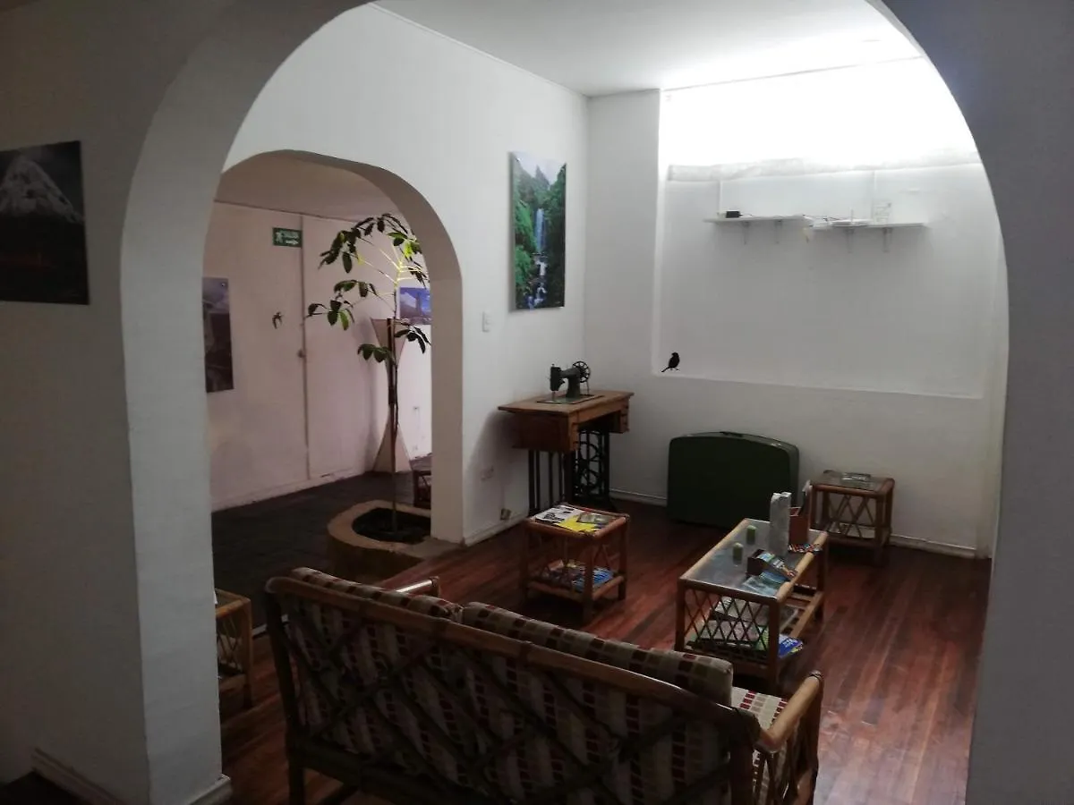Hostal Joan Sebastian Quito Hotel